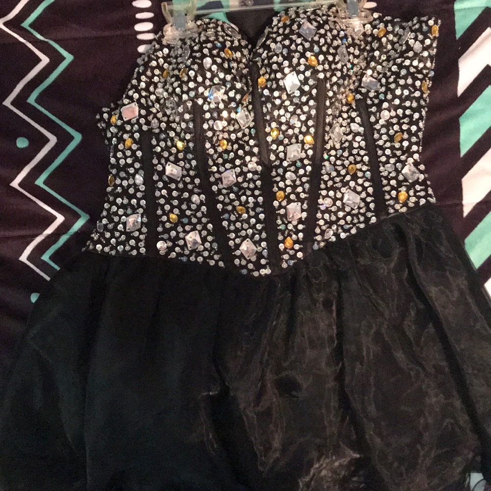 Size 6 Party/Homecoming Dress ‼️💃🏾